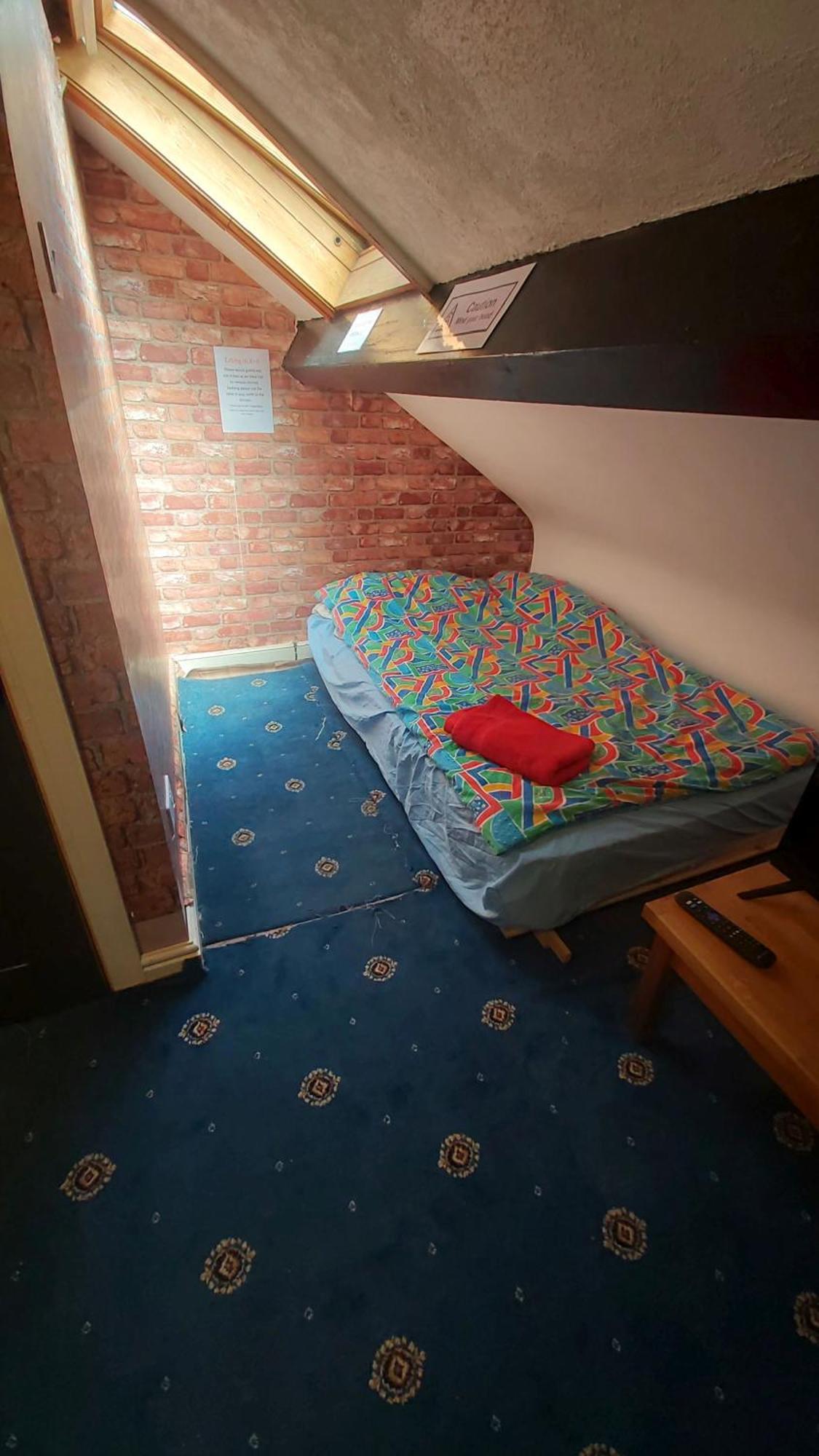 Phoenix Nights Guest House Barrow-in-Furness Екстериор снимка
