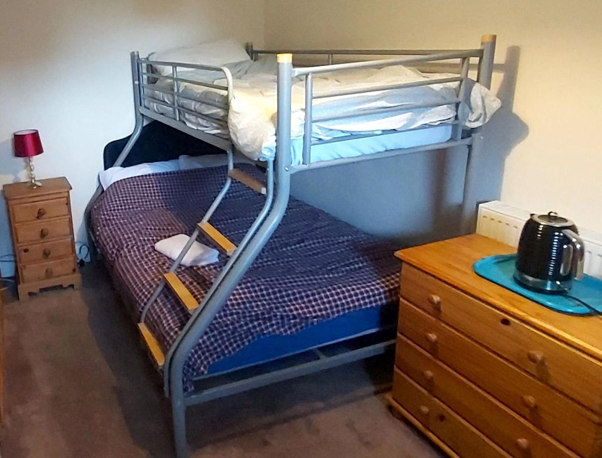 Phoenix Nights Guest House Barrow-in-Furness Екстериор снимка